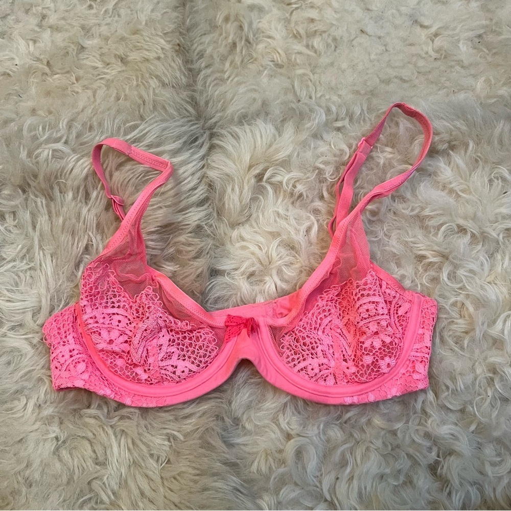 Victoria’s Secret Demi Bra